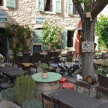 Le Petit Cafe 3* Oppède
